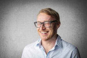 威而鋼效果持續時間 - 男性健康保健概念圖